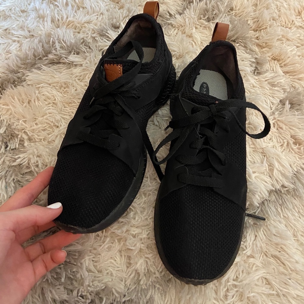 Dr.Scholls tennis shoes
